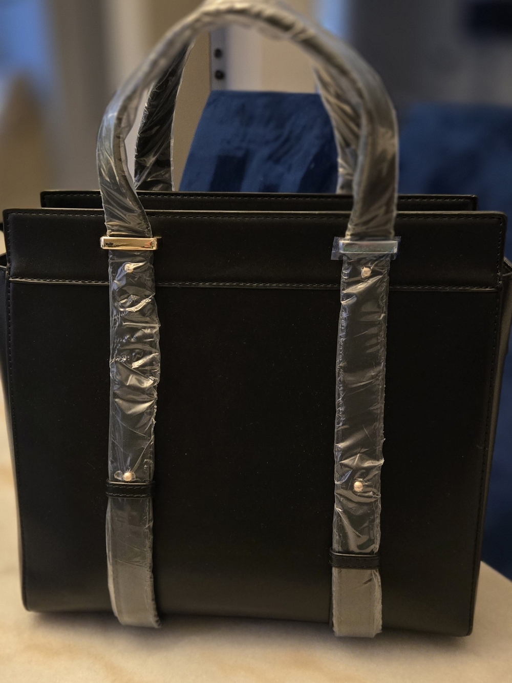 IEMBE Black Structured Tote Handbag - Picture 3 of 4